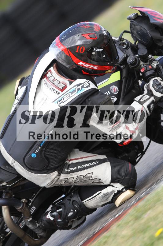 /Archiv-2025/05 14.04.2025 Plüss Moto Sport ADR/Freies Fahren/10